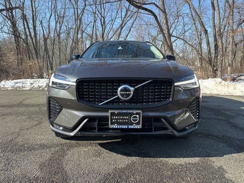Certified 2023 Volvo XC60 B5 Plus w/ Climate Package image 2