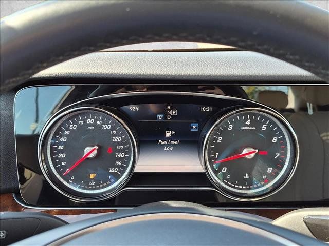Used 2018 Mercedes-Benz E 400 4MATIC Sedan image 11