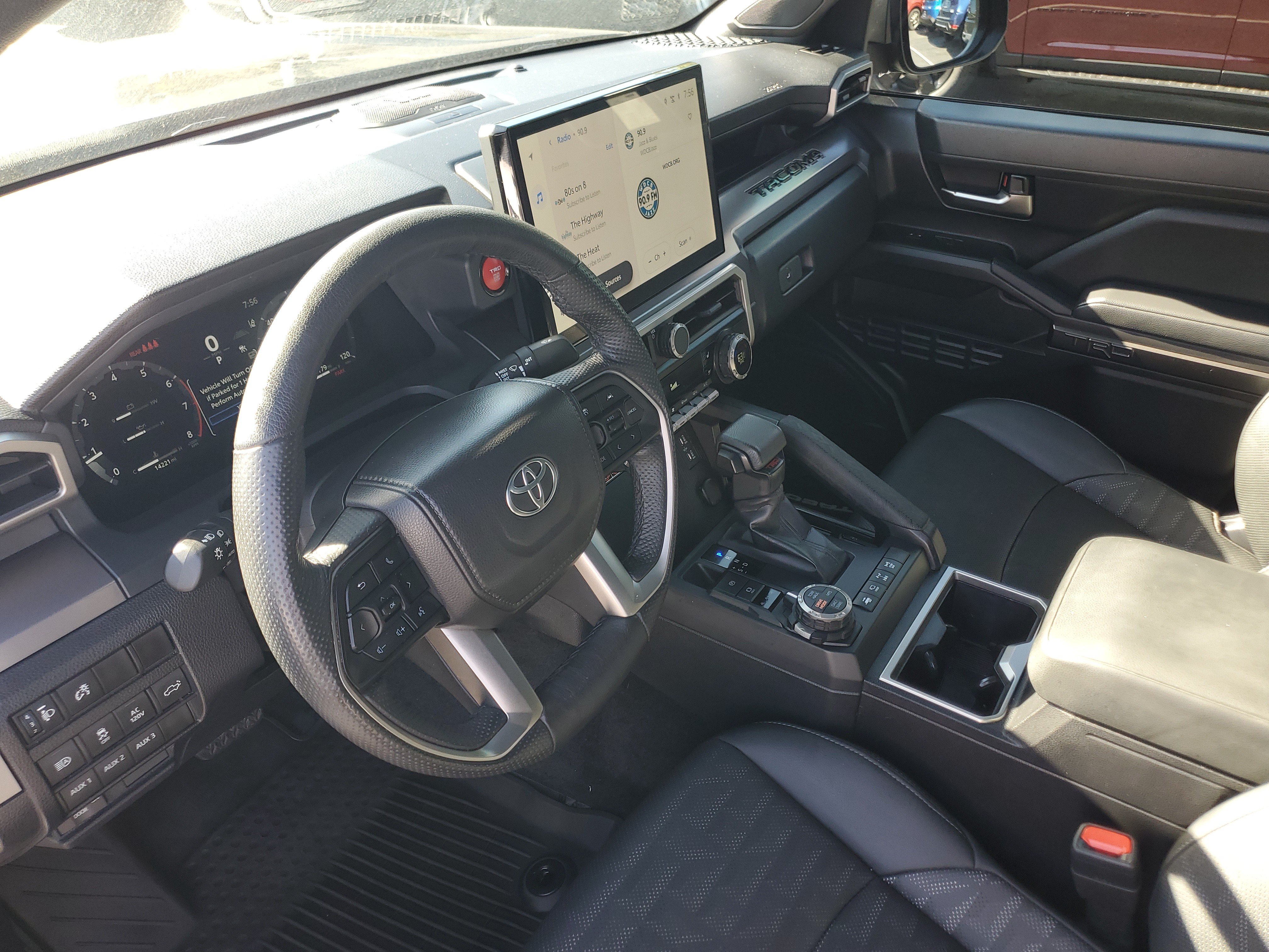 Used 2024 Toyota Tacoma TRD Off-Road w/ TRD Off Road Premium Package AWD/4WD image 15