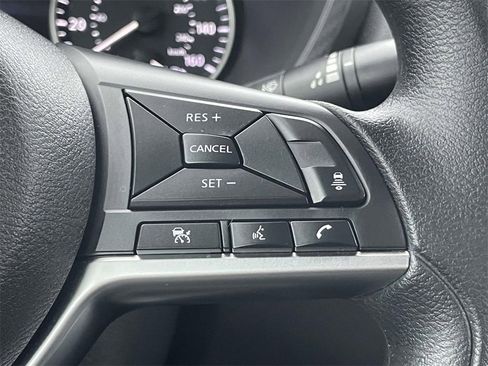 Certified 2025 Nissan Sentra SV image 21