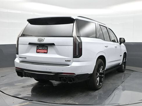 Used 2026 Cadillac Escalade V w/ LPO, ONYX Package AWD/4WD image 7
