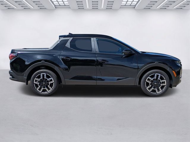 Used 2025 Hyundai Santa Cruz Limited AWD/4WD image 3