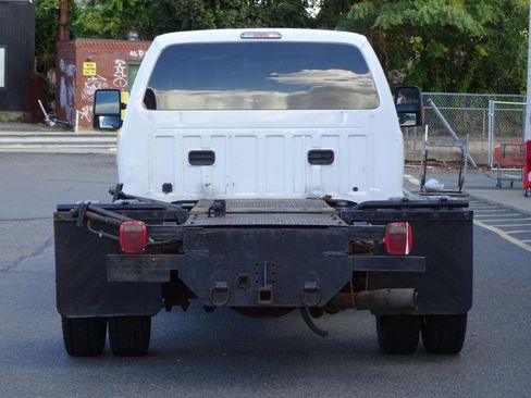 Used 2014 Ford F550 4x4 SuperCab Super Duty image 6