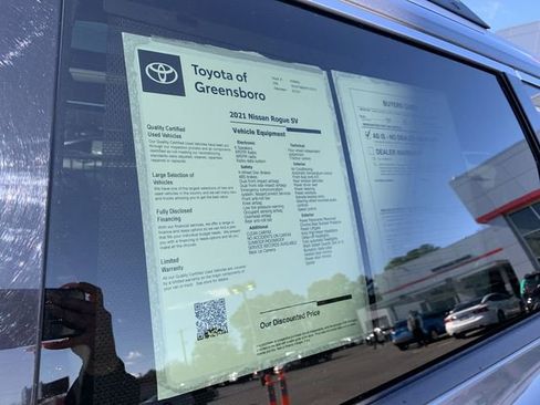 Used 2021 Nissan Rogue SV w/ Premium Package image 37