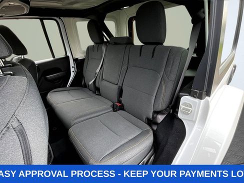 Used 2024 Jeep Wrangler Unlimited AWD/4WD image 29