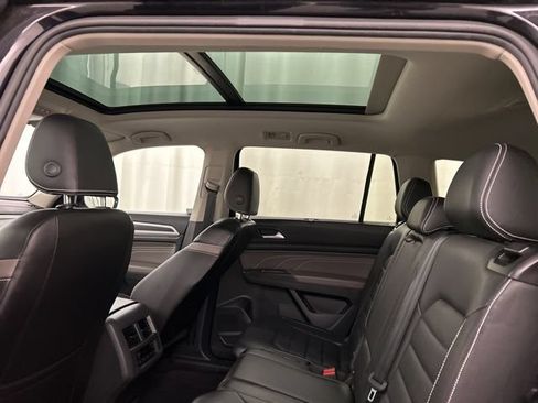 Used 2023 Volkswagen Atlas SEL Premium AWD/4WD image 24