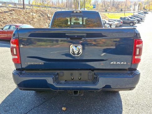 Used 2022 RAM 3500 Big Horn w/ Level C Equiment Group image 8