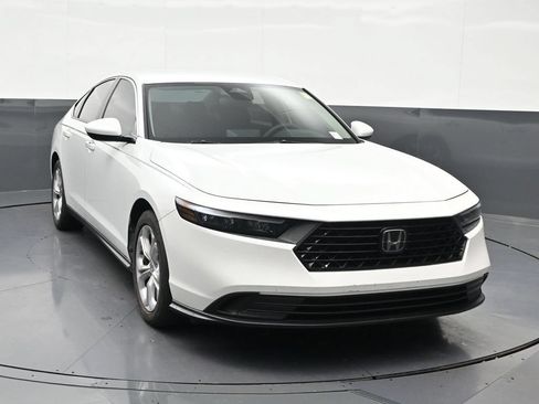 Used 2024 Honda Accord LX image 7