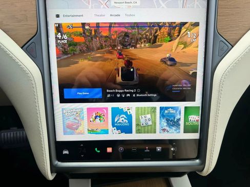 Used 2020 Tesla Model X Long Range AWD/4WD image 29