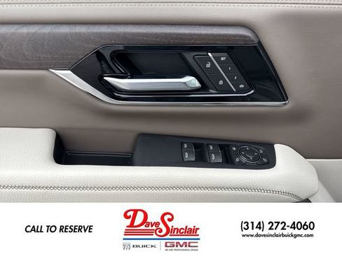 New 2026 GMC Yukon XL Denali w/ Denali Reserve Package AWD/4WD image 13