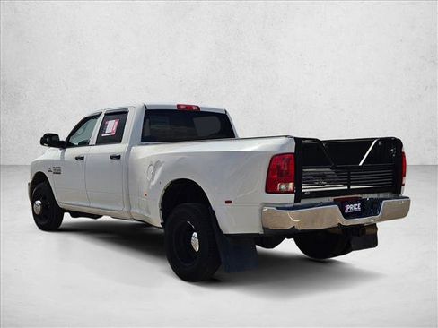Used 2018 RAM 3500 Tradesman w/ Chrome Appearance Group RWD image 7