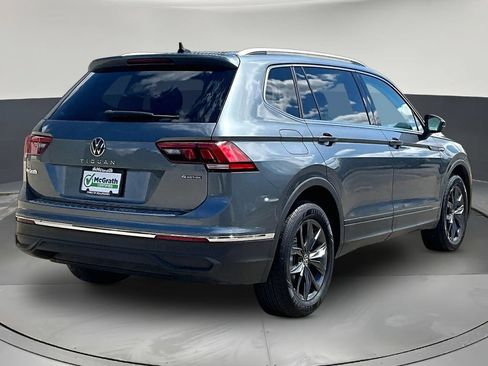 Used 2023 Volkswagen Tiguan SE AWD/4WD image 7