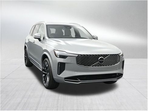 New 2026 Volvo XC90 B6 Plus w/ Protection Package Premier AWD/4WD image 7