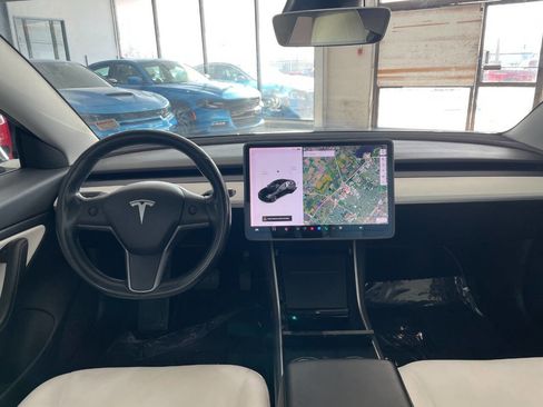 Used 2019 Tesla Model 3 Long Range image 20