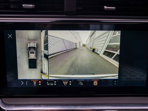 Used 2024 GMC Sierra 3500 Denali w/ Denali Reserve Package image 25