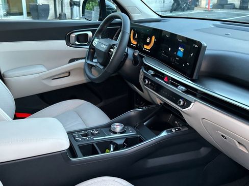 New 2026 Kia Sorento EX AWD/4WD image 12