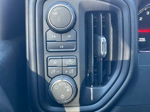 Used 2024 Chevrolet Silverado 2500 Custom w/ Custom Value Package image 13