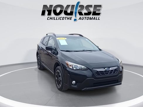 Used 2023 Subaru Crosstrek 2.0i Premium w/ Popular Package #3 image 2