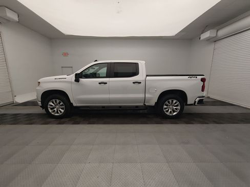 Used 2021 Chevrolet Silverado 1500 Custom image 2