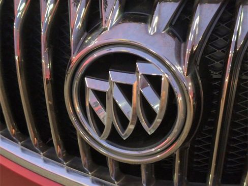 Certified 2017 Buick Envision Essence image 29