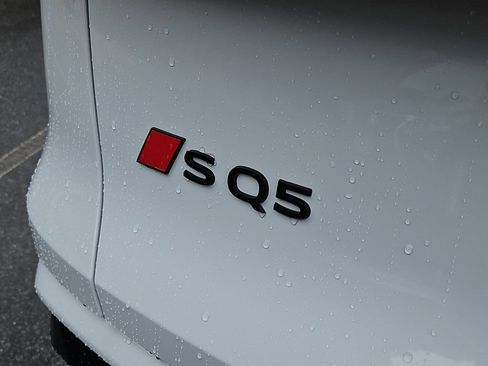 New 2026 Audi SQ5 Prestige AWD/4WD image 6