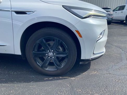 Used 2023 Buick Enclave Essence w/ Experience Buick Package image 6