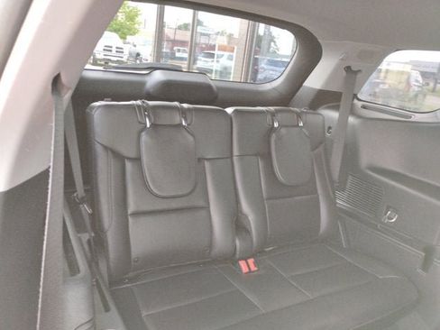 Used 2022 Ford Explorer Limited w/ Equipment Group 301A AWD/4WD image 16