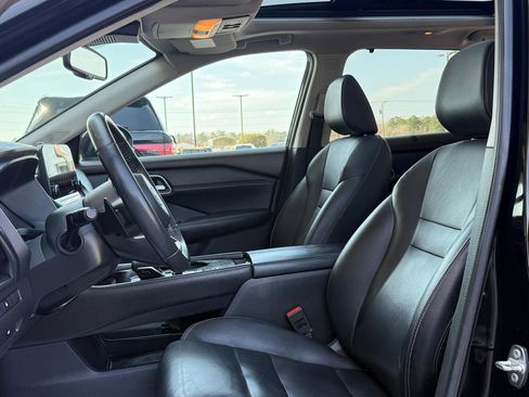 Used 2021 Nissan Rogue SL w/ Premium Package image 10