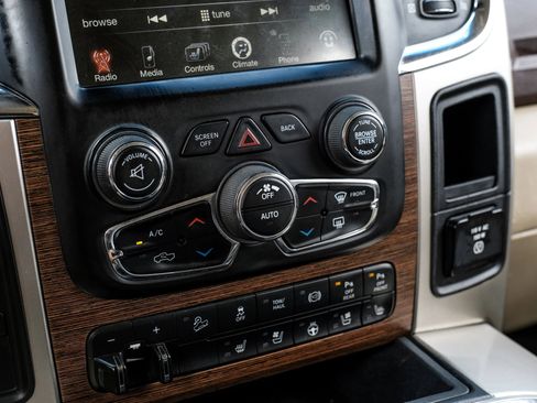 Used 2018 RAM 2500 Laramie AWD/4WD image 34