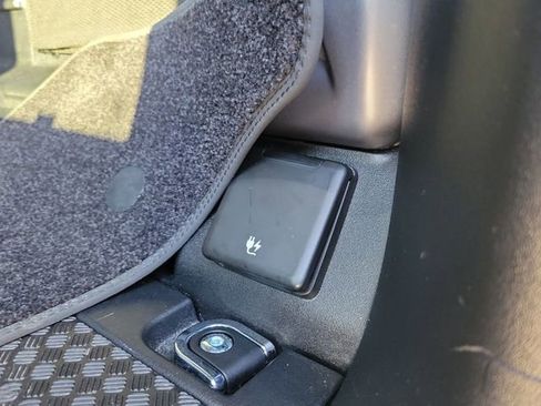 Certified 2025 Land Rover Defender 110 S AWD/4WD image 12