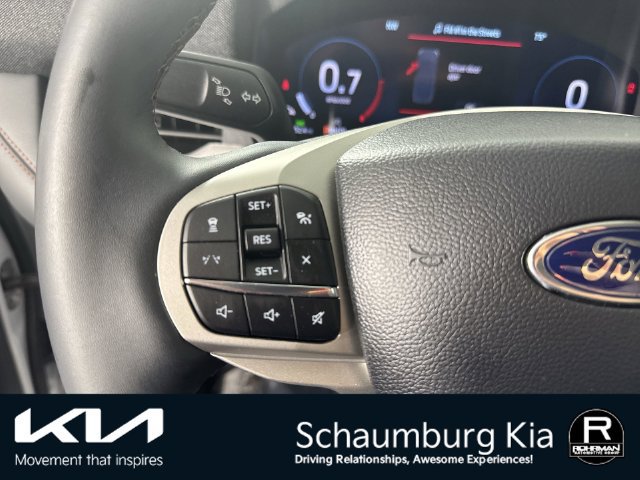 Used 2026 Ford Explorer Active AWD/4WD image 12