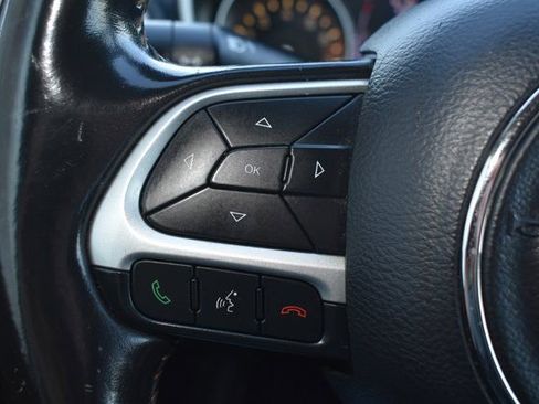 Used 2020 Jeep Compass Latitude AWD/4WD image 19