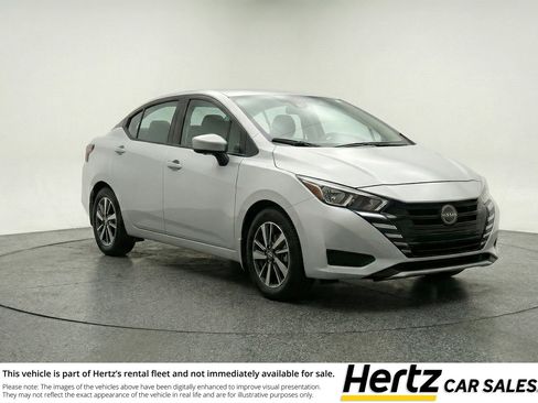 Used 2025 Nissan Versa SV FWD image 1