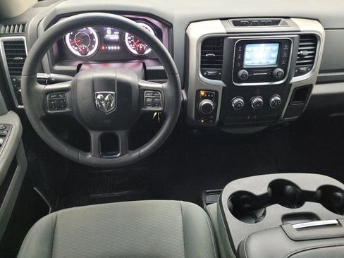 Used 2019 RAM 1500 Classic SLT image 22