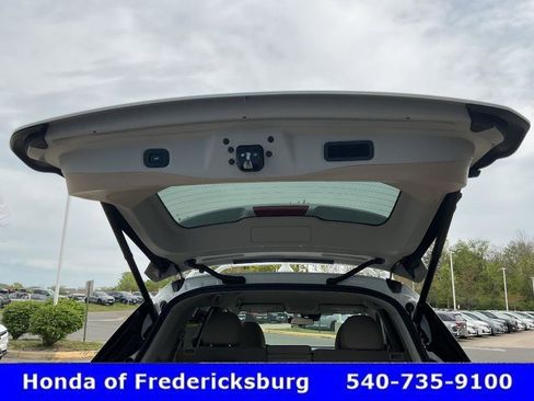 Used 2020 Nissan Rogue SV w/ Premium Package AWD/4WD image 19