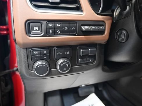 Used 2021 Chevrolet Tahoe High Country w/ Premium Package AWD/4WD image 27