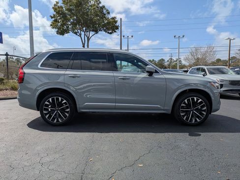 Used 2026 Volvo XC90 B6 Plus w/ Protection Package Premier AWD/4WD image 7