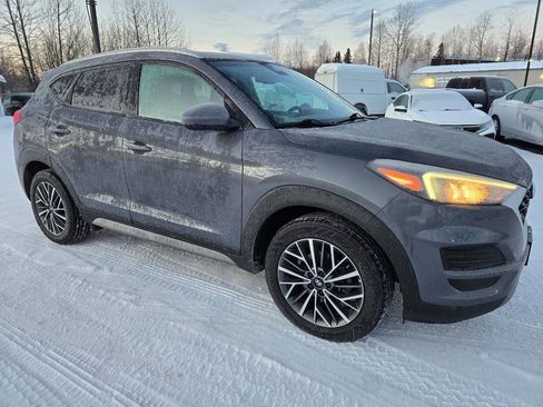 Used 2021 Hyundai Tucson SEL w/ Cargo Package image 3