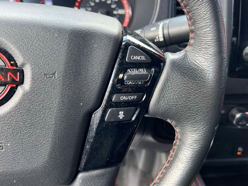 Used 2023 Nissan Frontier PRO-4X w/ Technology Package AWD/4WD image 22
