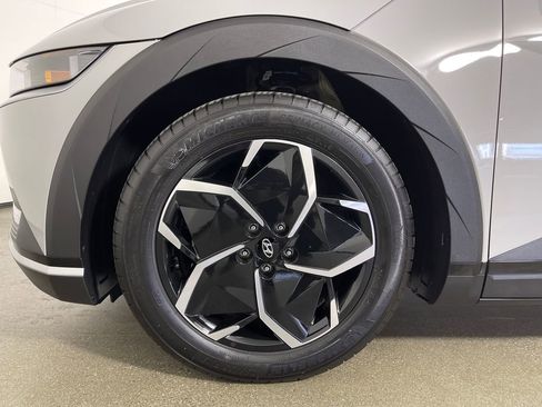 Certified 2024 Hyundai Ioniq 5 SEL image 11