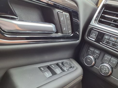 New 2026 GMC Yukon Elevation w/ Elevation Premium Package image 17