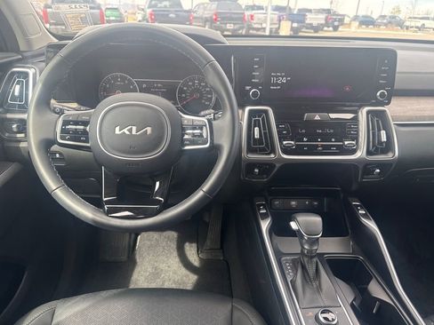 Used 2023 Kia Sorento S AWD/4WD image 10