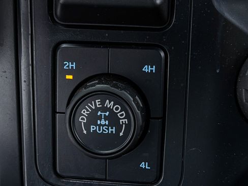 Used 2024 Ford F150 XL image 28