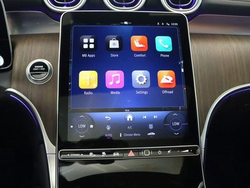 Used 2025 Mercedes-Benz GLC 350e 4MATIC w/ Driver Assistance Package image 7