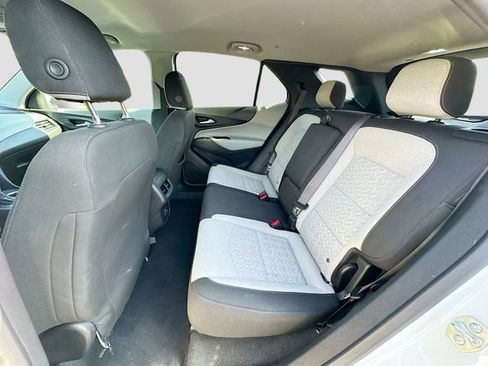 Used 2023 Chevrolet Equinox LT image 22