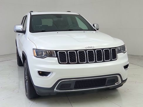 Used 2021 Jeep Grand Cherokee Limited w/ Luxury Group II RWD image 2