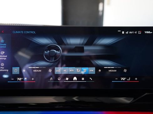 New 2026 BMW M5 Touring image 20