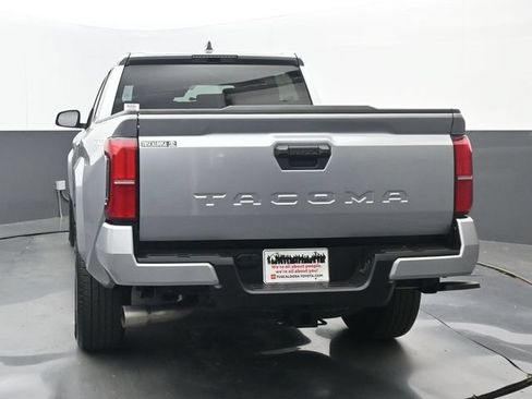 Used 2025 Toyota Tacoma TRD Sport RWD image 19