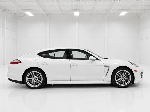 Used 2013 Porsche Panamera image 5