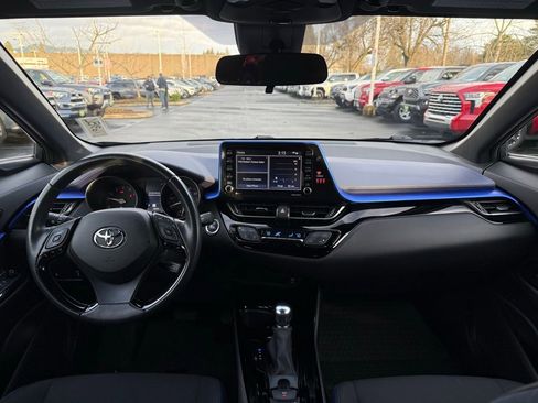 Certified 2022 Toyota C-HR XLE image 24